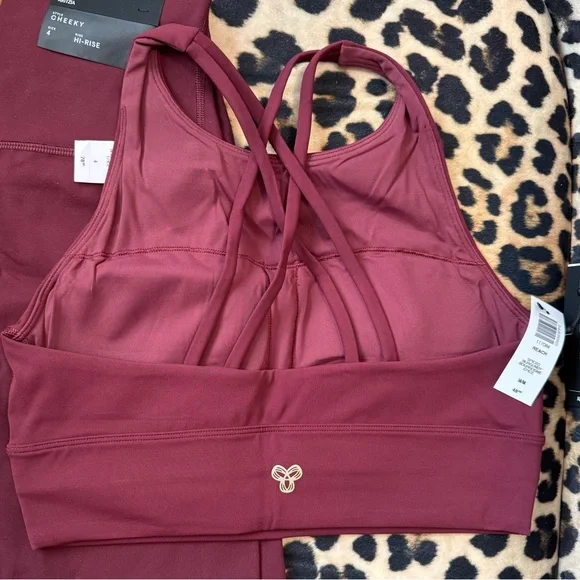 ARITZIA GOLDEN BURGUNDY SET - Picture 2 of 3